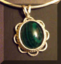 malpend.JPG (206734 bytes)